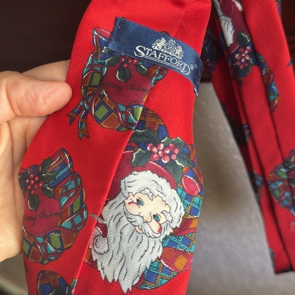 Vintage Santa Claus Festive Christmas Wreath Red Santa Holiday Party 90s Tie - Picture 3 of 5